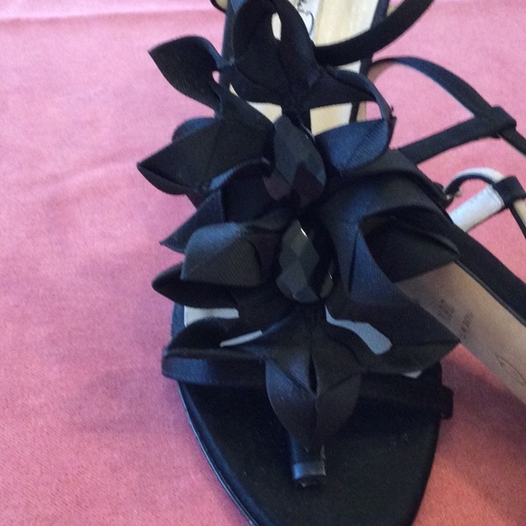 Oscar de la renta black satin womens shoes - Picture 3 of 6